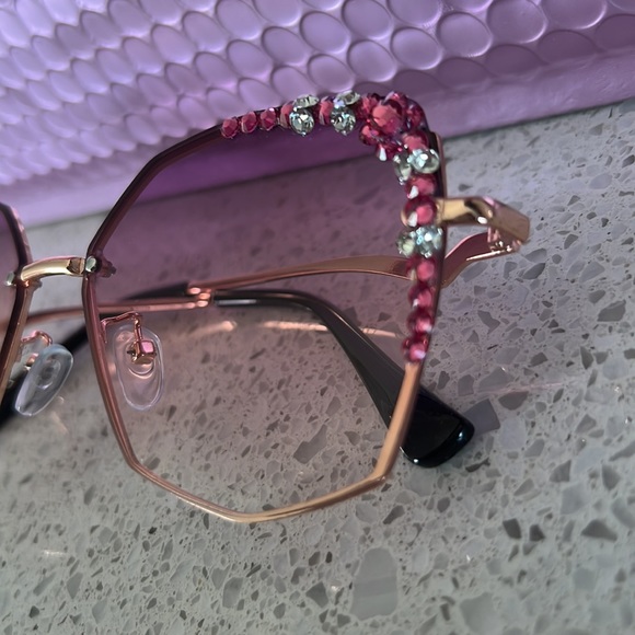 UV400 Purple Rhinestone Deluxe Sunglasses - Picture 8 of 11